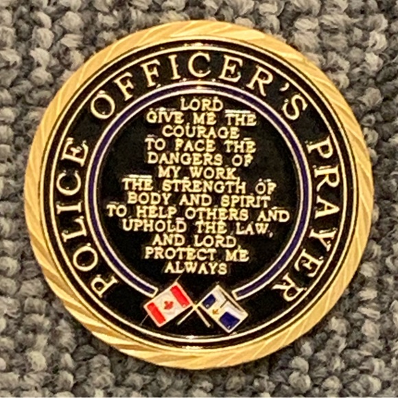 12k Gold Electroplated Toronto Police Service (TPS) 32 Division Challenge Coin - Picture 2 of 2